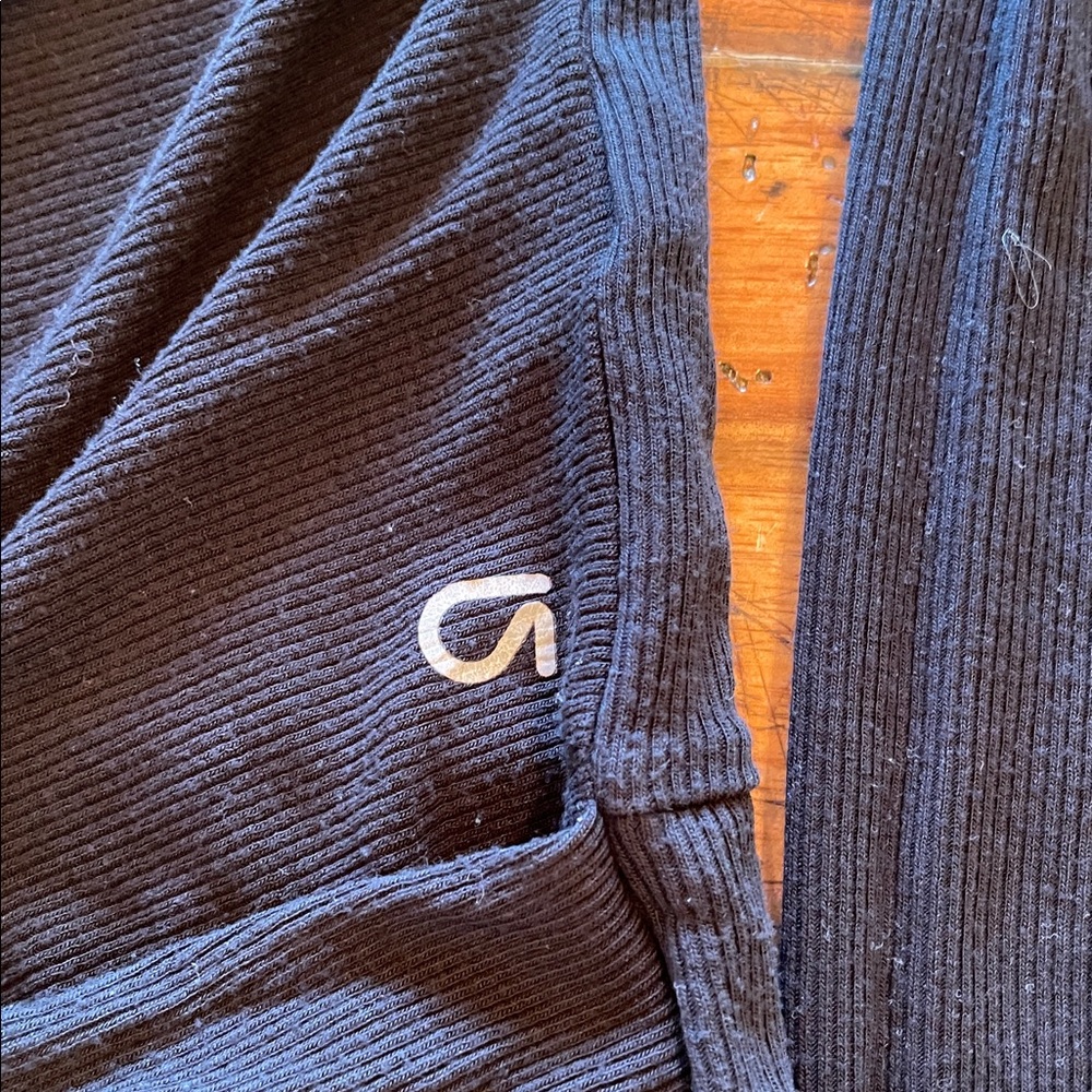 GAPFit | black Ribbed Tee | size small - Picture 2 of 5